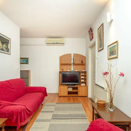 아파트 Relax - 1.4km From The Old Town *